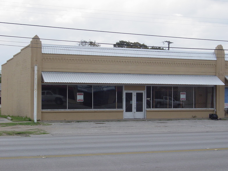 5600-5606 E Belknap St, Haltom City, TX for lease - Building Photo - Image 1 of 4