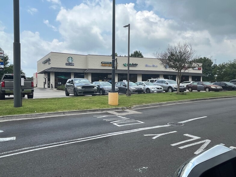 3148 Ambassador Caffery Pky, Lafayette, LA for lease - Building Photo - Image 3 of 6