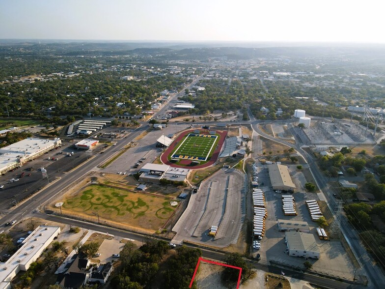 512 Yorktown Blvd, Kerrville, TX for sale - Aerial - Image 3 of 7