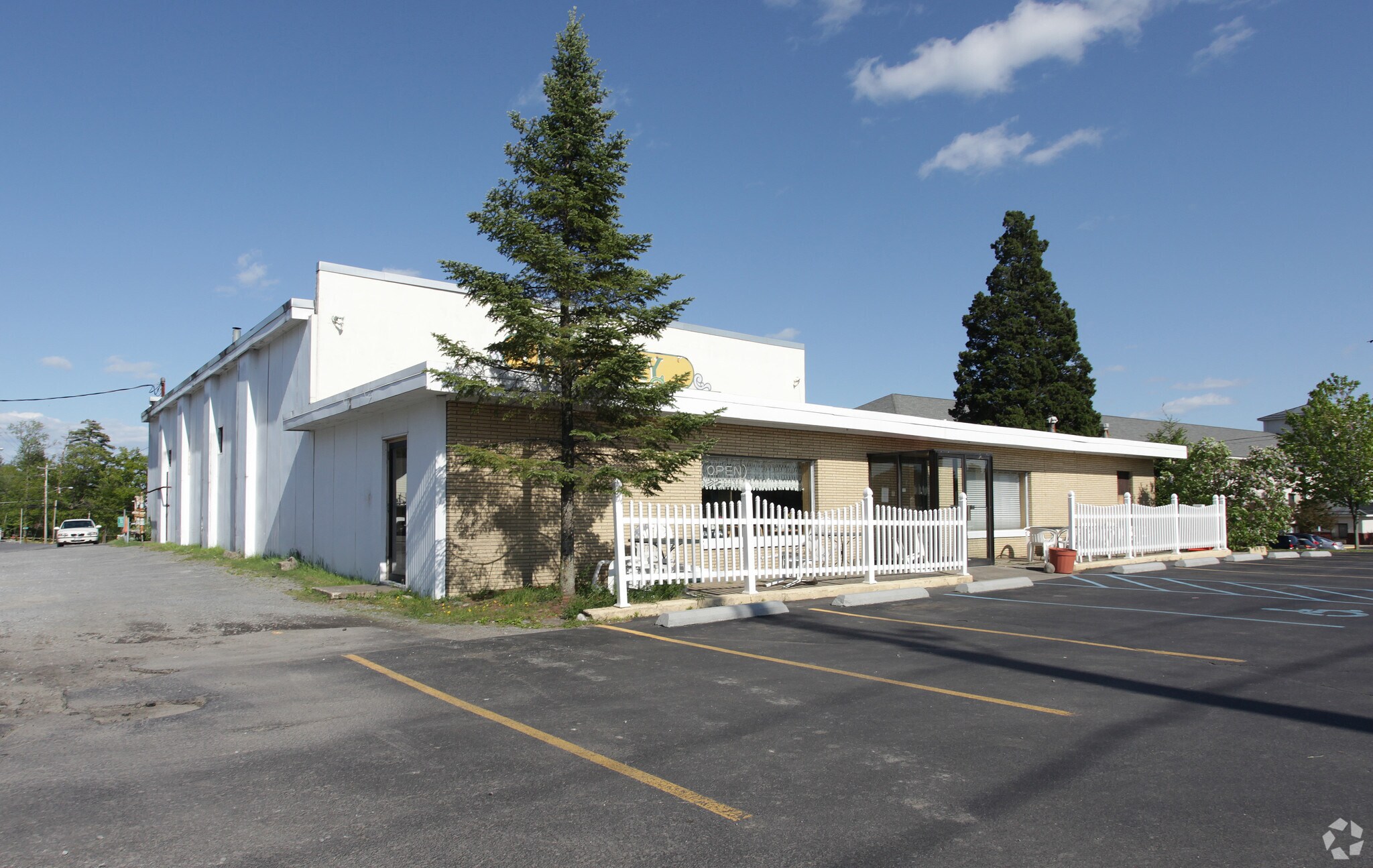 920 Lake George Rd US-9, Queensbury, NY for sale Primary Photo- Image 1 of 1