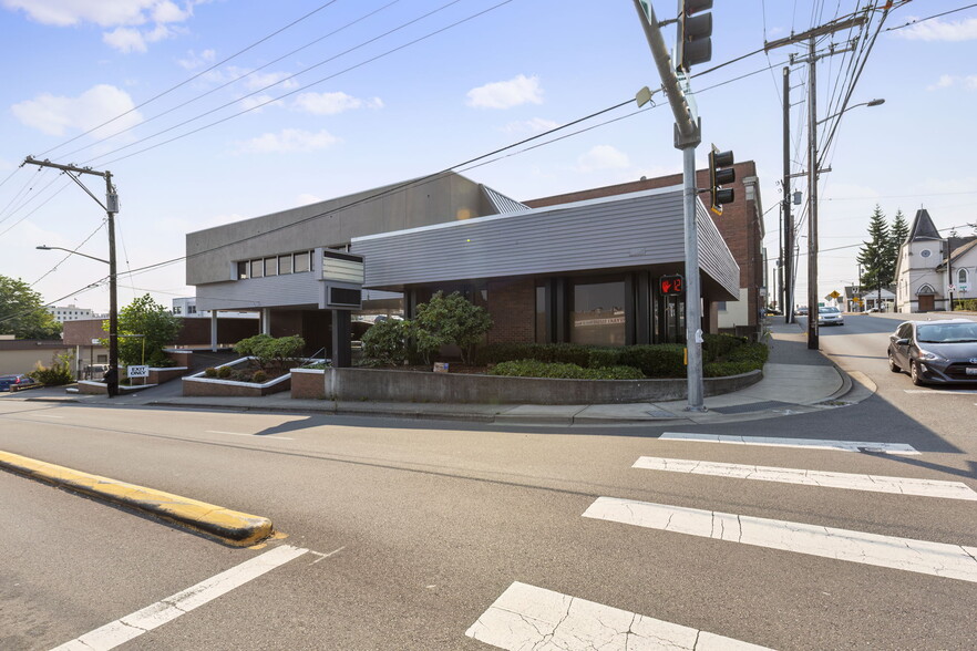 873-875 6th St, Bremerton, WA for lease - Building Photo - Image 1 of 59