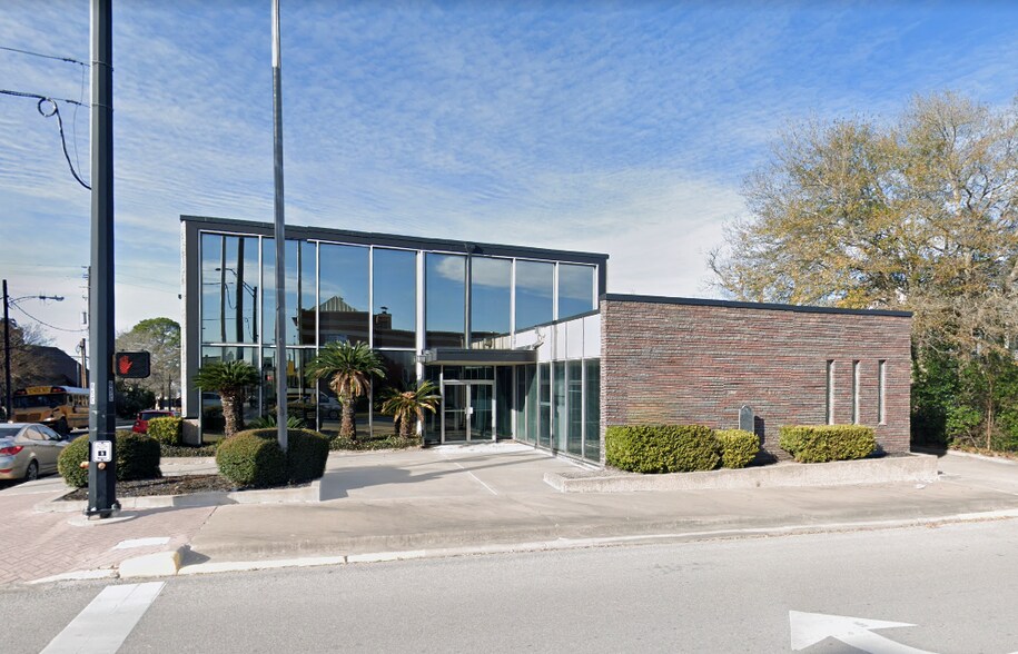 301 E Main St, Brenham, TX for sale - Primary Photo - Image 1 of 1