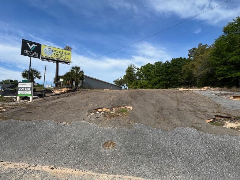 716 Howell Rd, Niceville, FL 32578 Land for Sale