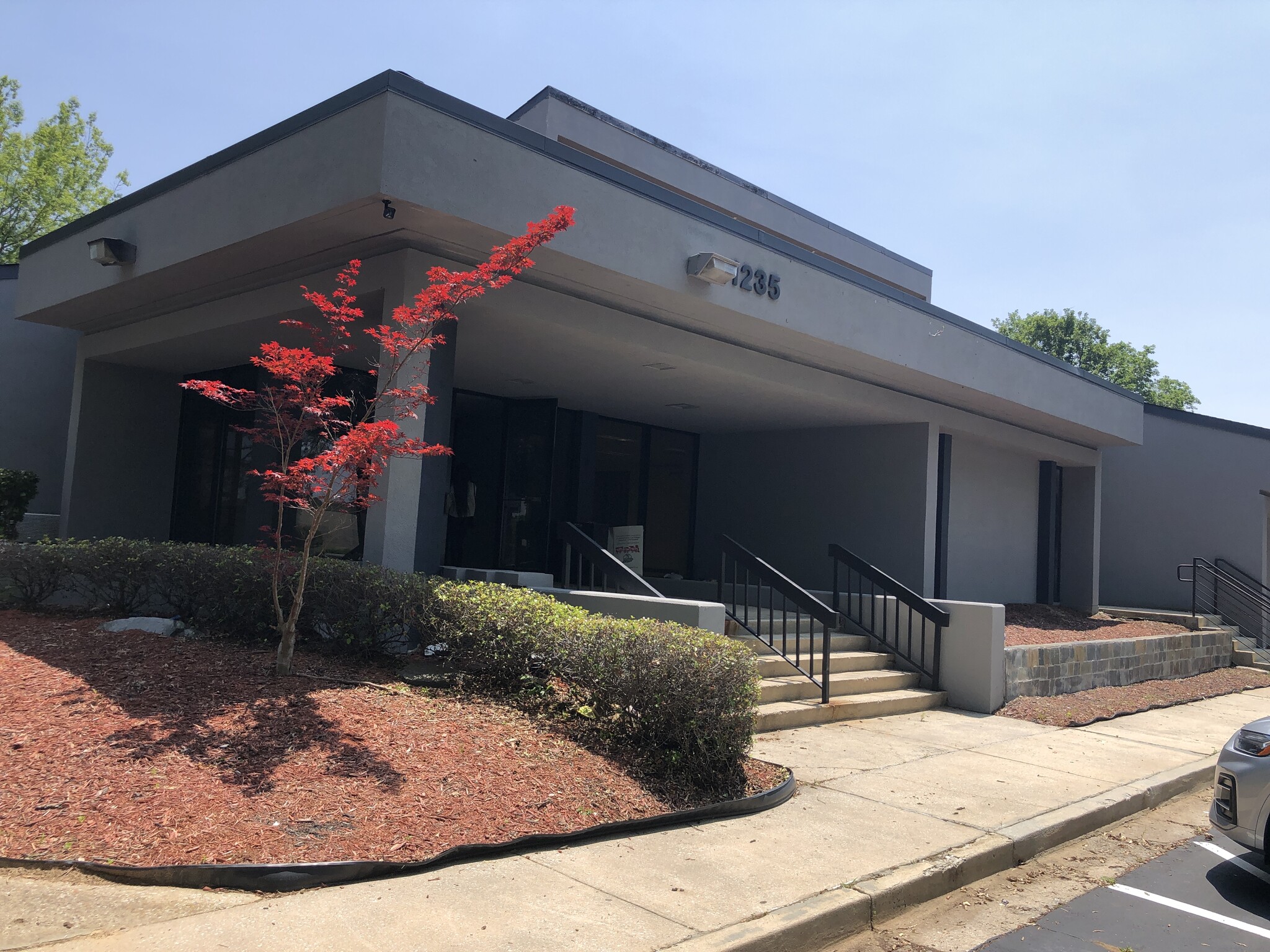 1235 Southlake Cir, Morrow, GA for lease Building Photo- Image 1 of 17