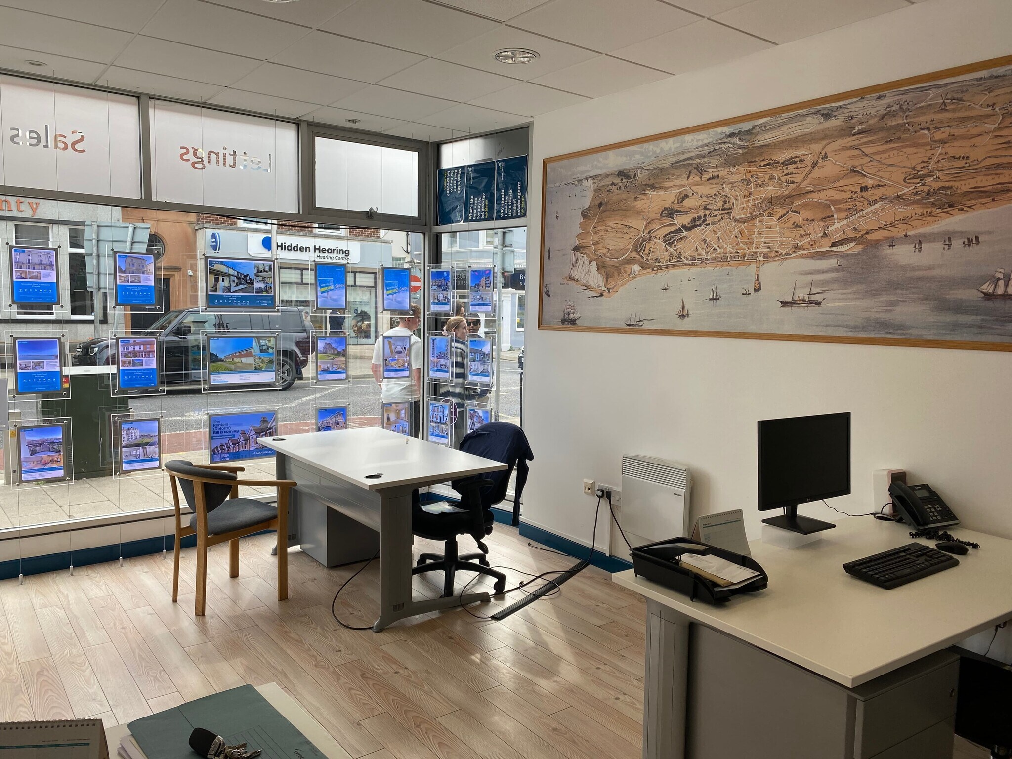 3 Gildredge Rd, Eastbourne for lease Interior Photo- Image 1 of 5