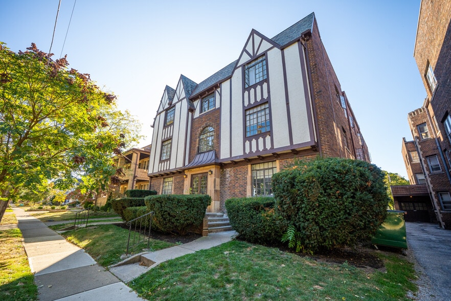 1352 Kenilworth Ave, Lakewood, OH for sale - Building Photo - Image 1 of 8