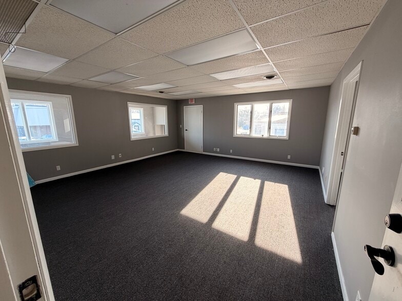 315 E Ridge Rd, Griffith, IN for lease - Building Photo - Image 3 of 8
