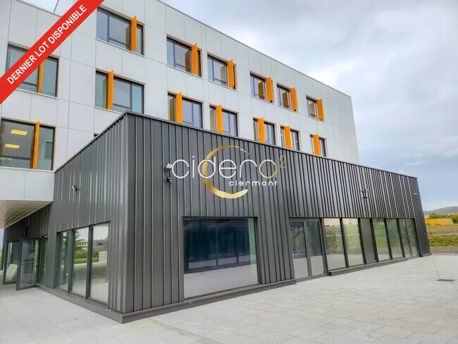 Location Local d'activités 283 m²