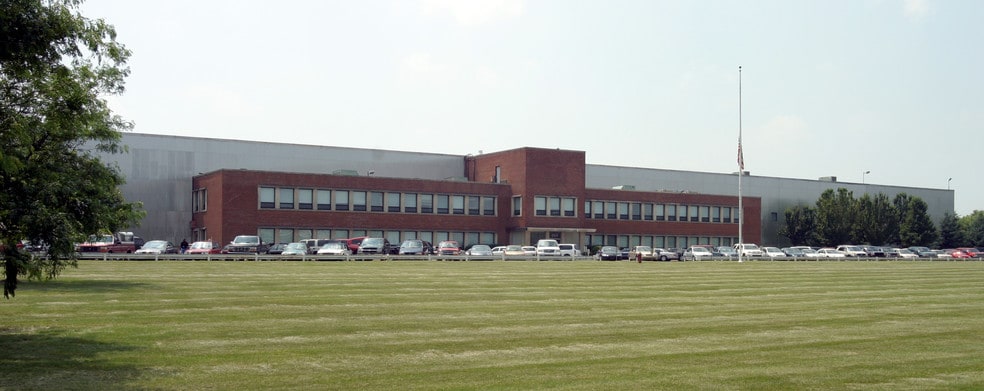 465 Railroad Ave, Camp Hill, PA for lease - Building Photo - Image 3 of 5