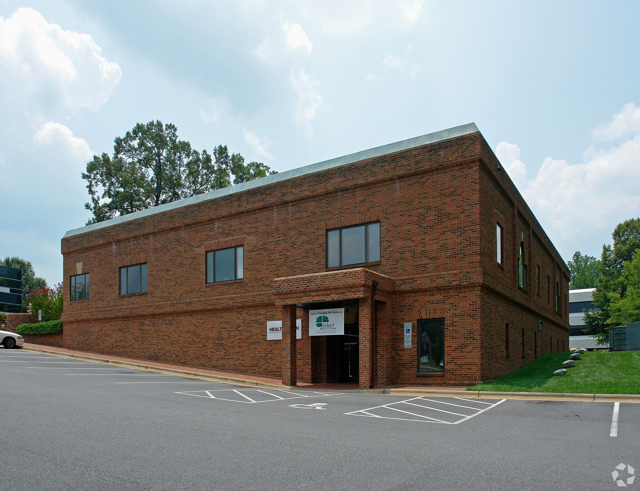 130 Charlois Blvd, WinstonSalem, NC 27103 Davis Insurance Building