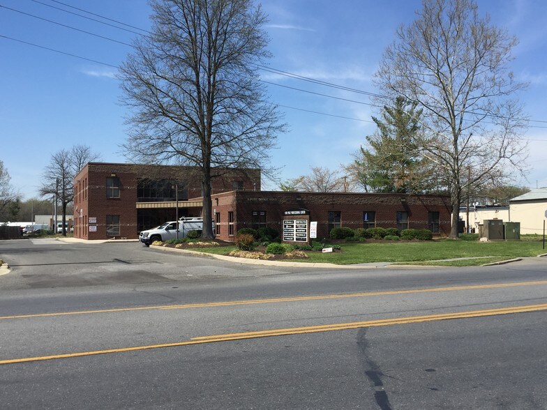 2 Post Office Rd, Waldorf, MD for sale - Building Photo - Image 1 of 1
