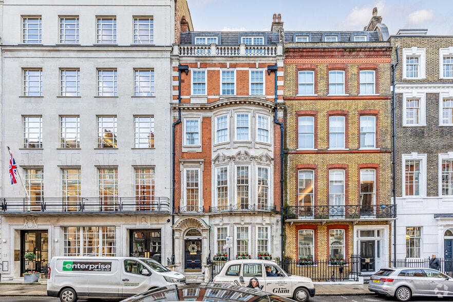 25 Queen Anne St, London for sale - Primary Photo - Image 1 of 1