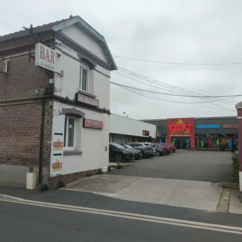 Retail in Friville-Escarbotin for sale Building Photo- Image 1 of 11
