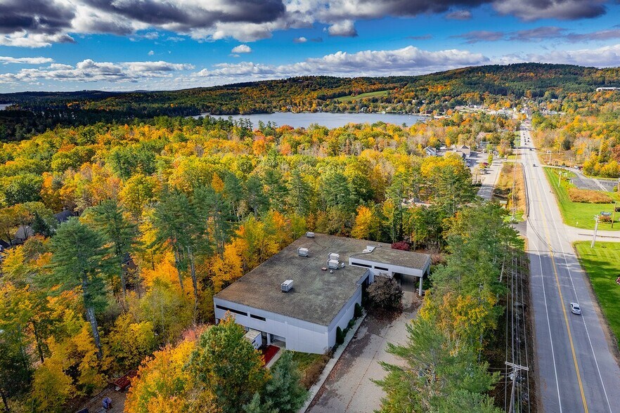 130 Whittier Hwy, Moultonborough, NH 03254