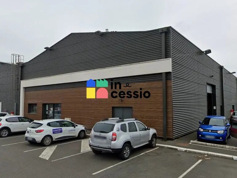 Flex in Le Mans for lease Building Photo- Image 1 of 2