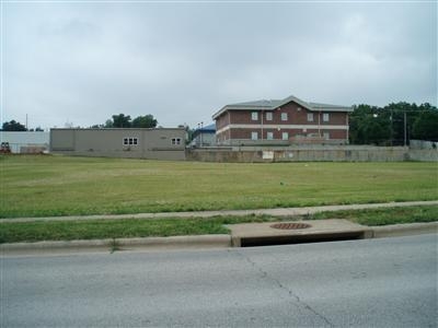 835 N Campbell Ave, Springfield, MO for sale - Primary Photo - Image 1 of 1