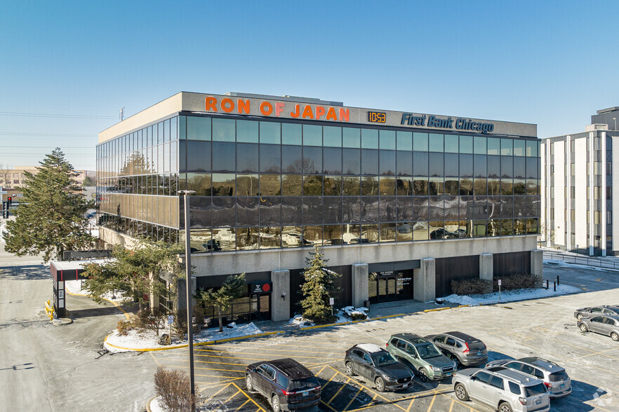 633 Skokie Blvd, Northbrook, IL for lease - Building Photo - Image 1 of 5