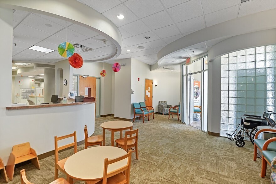 180-226 Route 117 by Pass Rd, Bedford Hills, NY for sale - Lobby - Image 1 of 1