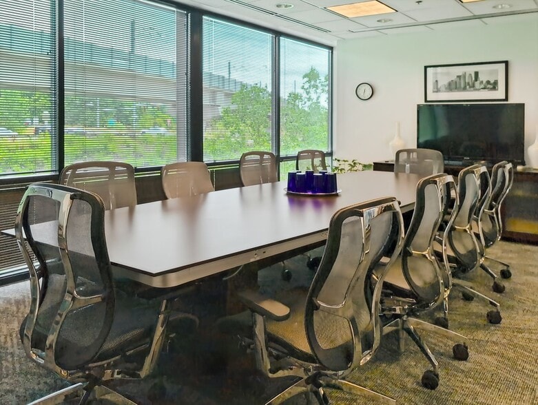 6100 219th St SW, Mountlake Terrace, WA for lease - Interior Photo - Image 3 of 26