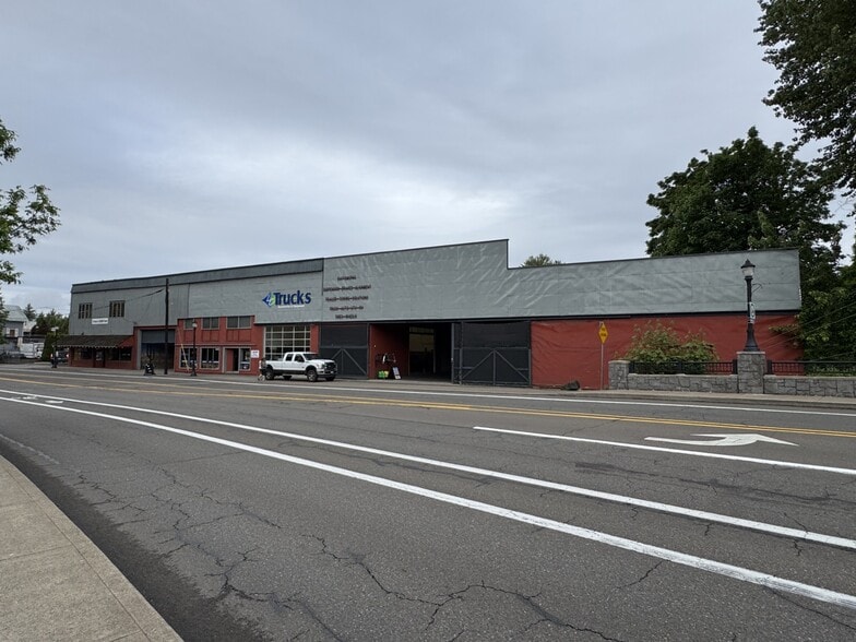 1625 Washington St, Oregon City, OR for sale - Building Photo - Image 1 of 16