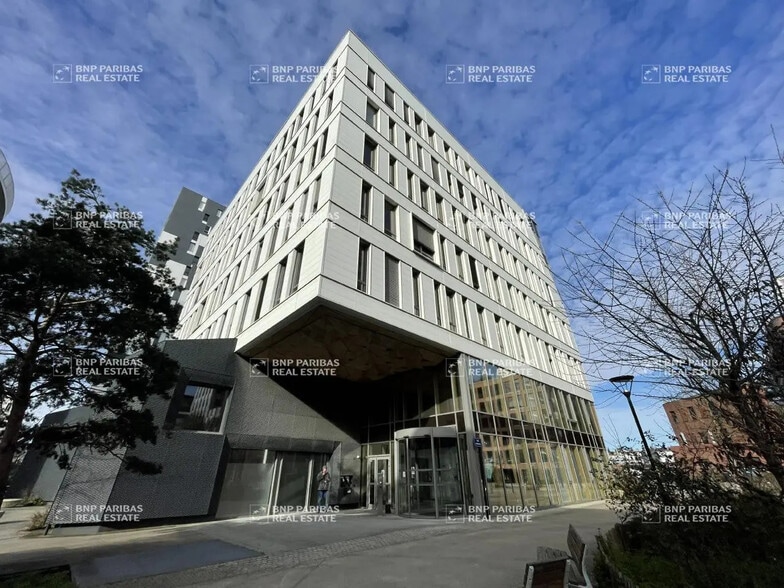 Office in Nantes for lease - Building Photo - Image 2 of 14