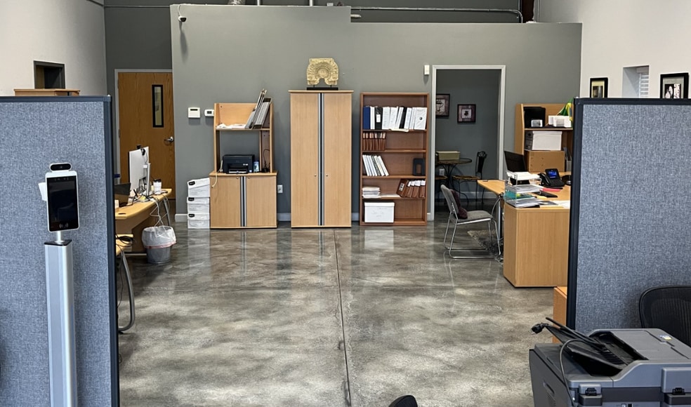 25 Smith Rd, Greenville, SC for lease - Building Photo - Image 2 of 3