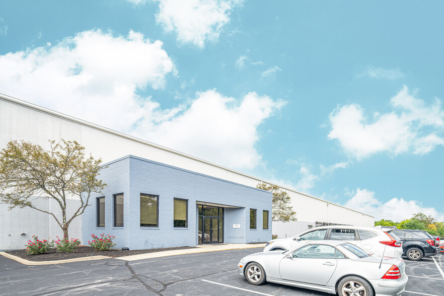 2030 Meridian Pl, Hebron, KY for lease - Building Photo - Image 2 of 10
