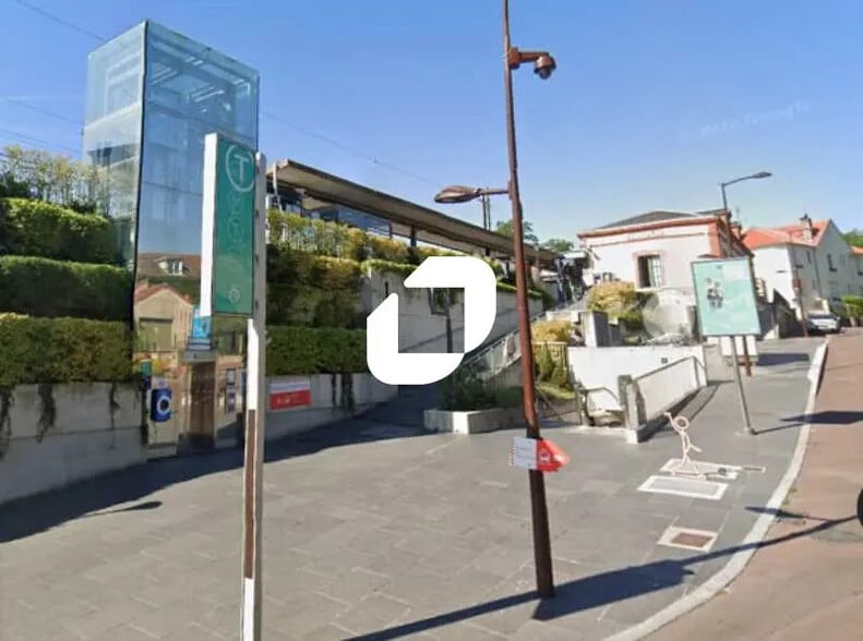 Office in Viroflay for lease - Building Photo - Image 2 of 14