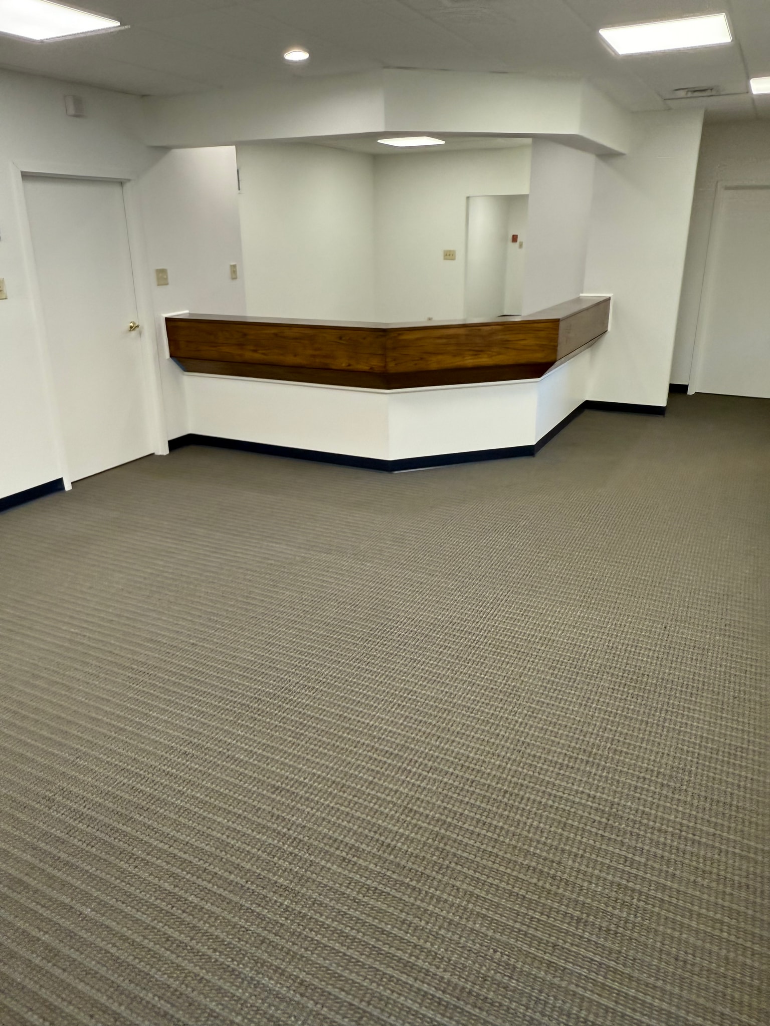 276 Medical Way, Riverdale, GA for sale Interior Photo- Image 1 of 16