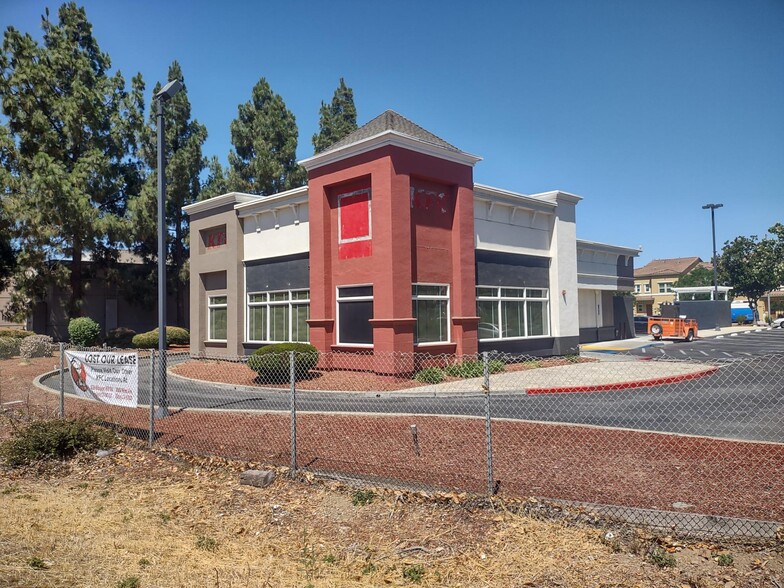 17050 Laurel Rd, Morgan Hill, CA for lease - Building Photo - Image 1 of 3