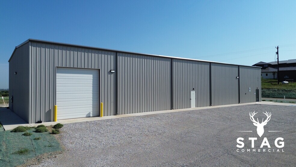 7420 FM 2449, Ponder, TX for lease - Building Photo - Image 2 of 10