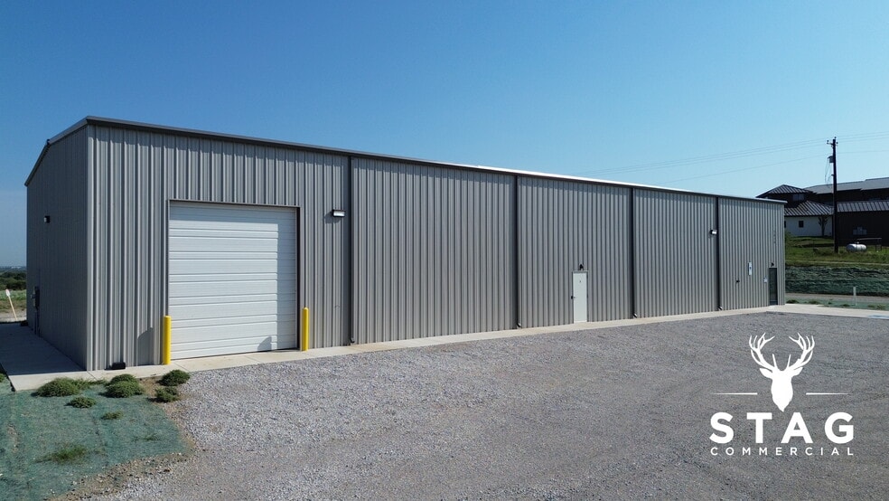 7420 Fm 2449, Ponder, TX for lease - Building Photo - Image 2 of 10