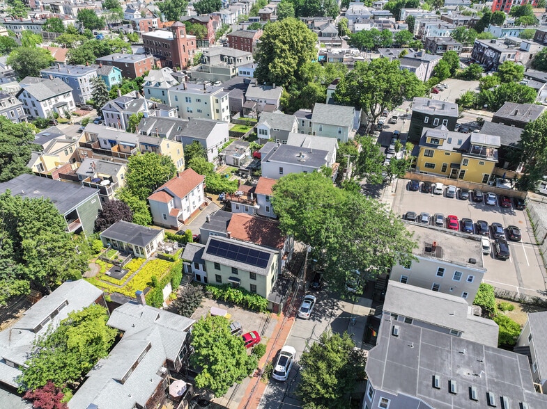 119 - 127 Amory portfolio of 3 properties for sale on LoopNet.com - Building Photo - Image 3 of 5