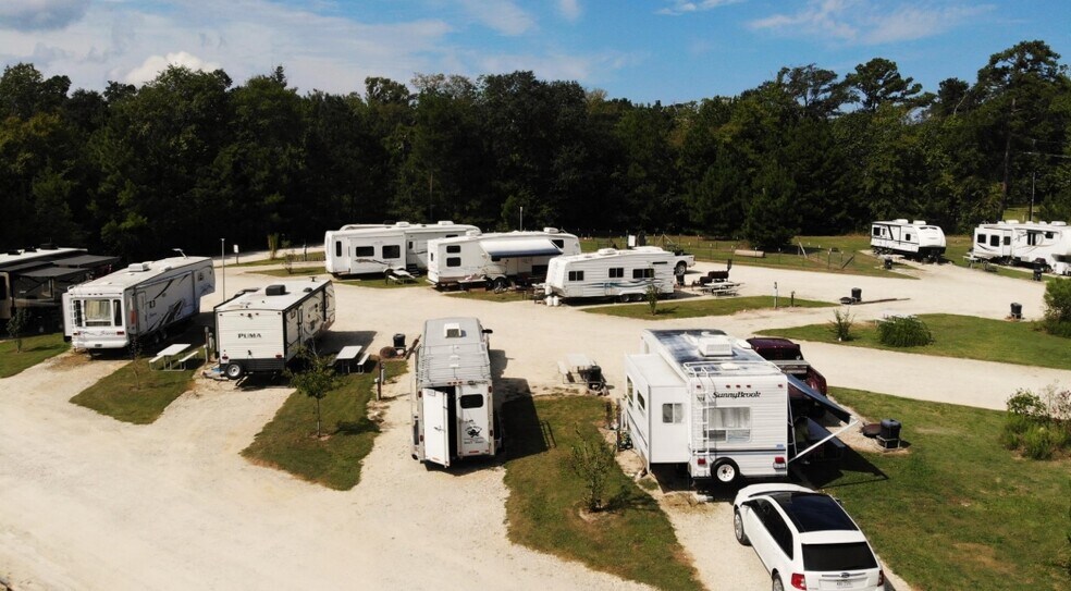 2080 Fm 222 Loop, Coldspring, TX for sale - Building Photo - Image 1 of 1