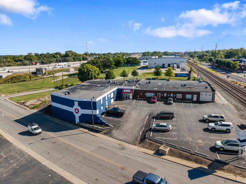 1417 Commerce Ave, Indianapolis, IN for lease - Building Photo - Image 1 of 15