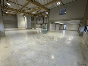 Office in Tremblay-en-France for lease Interior Photo- Image 1 of 12