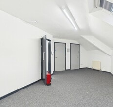 Centre Ct, Pontypridd for lease Interior Photo- Image 2 of 18
