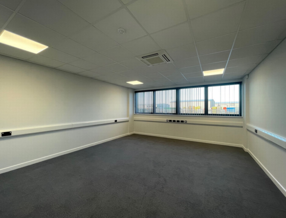 Mountfield Rd, New Romney for lease Interior Photo- Image 1 of 3