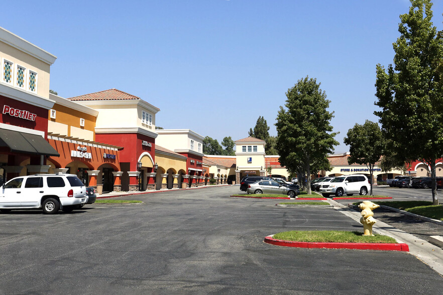 1-275 W Los Angeles Ave, Moorpark, CA for lease - Building Photo - Image 3 of 6