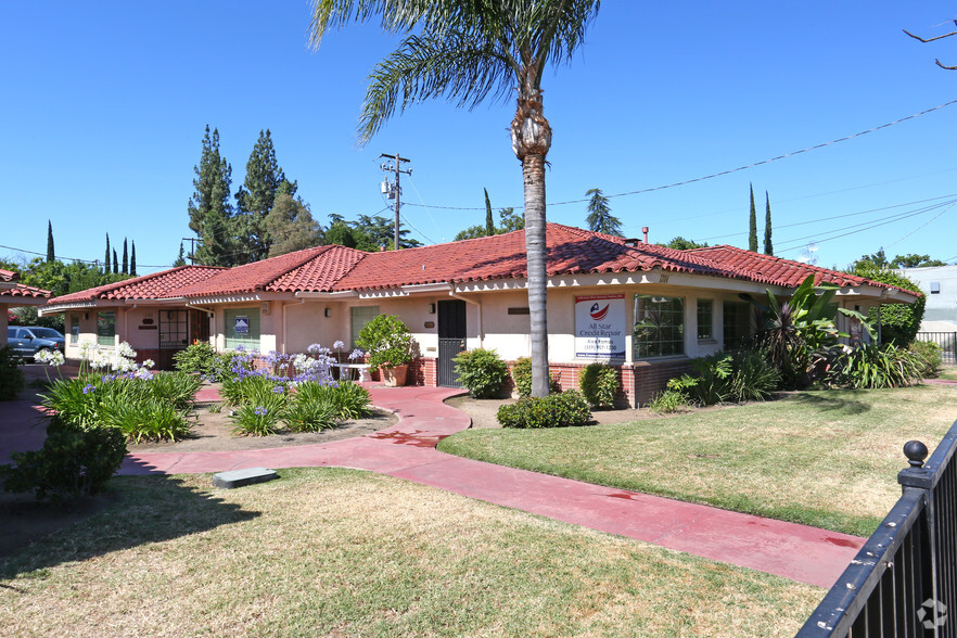 1302-1316 E Olive Ave, Fresno, CA for sale - Primary Photo - Image 1 of 1