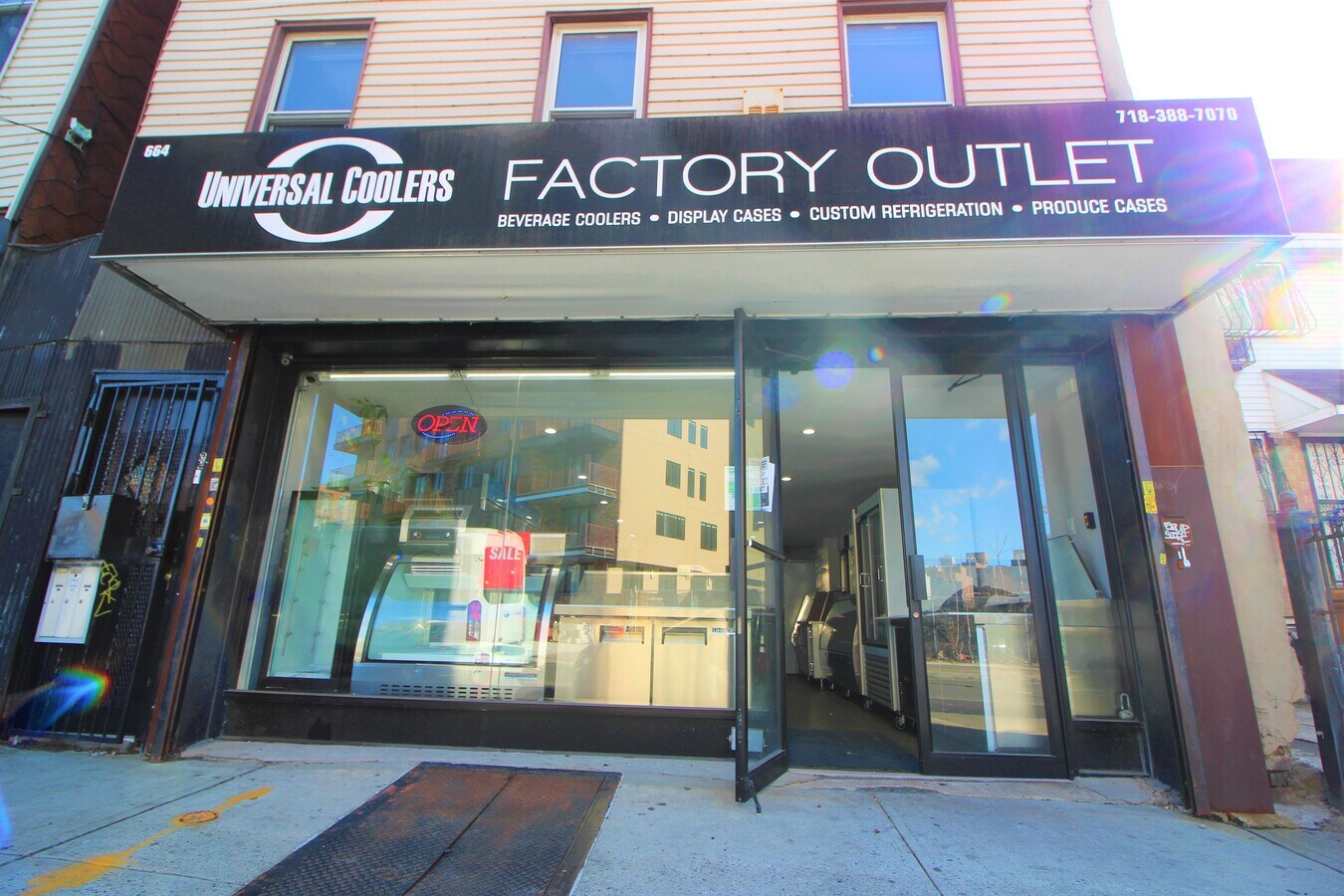 Pécs Plaza Brooklyn Store Pécs Plaza Pécs Plaza Brooklyn Store Pécs Plaza
