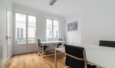 5 Bis Rue Du Louvre, Paris for lease Interior Photo- Image 2 of 7