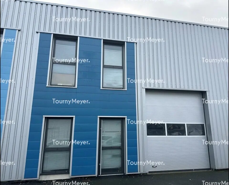 Flex in Saint-Herblain for lease Building Photo- Image 1 of 4
