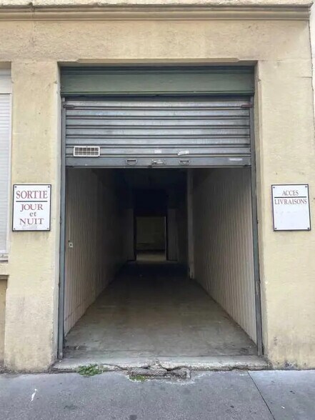 Flex in Villeurbanne for lease - Building Photo - Image 3 of 6