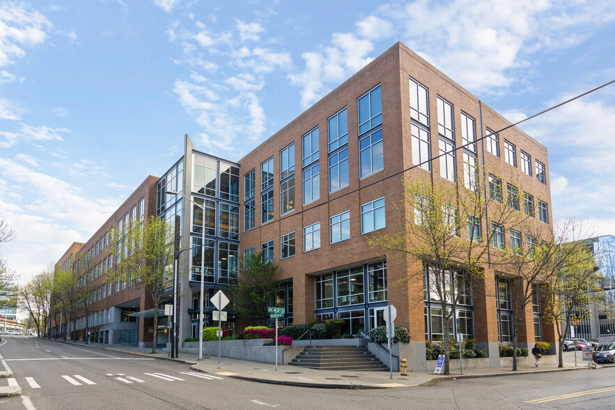 4300 Roosevelt Way NE, Seattle, WA for lease - Building Photo - Image 1 of 6