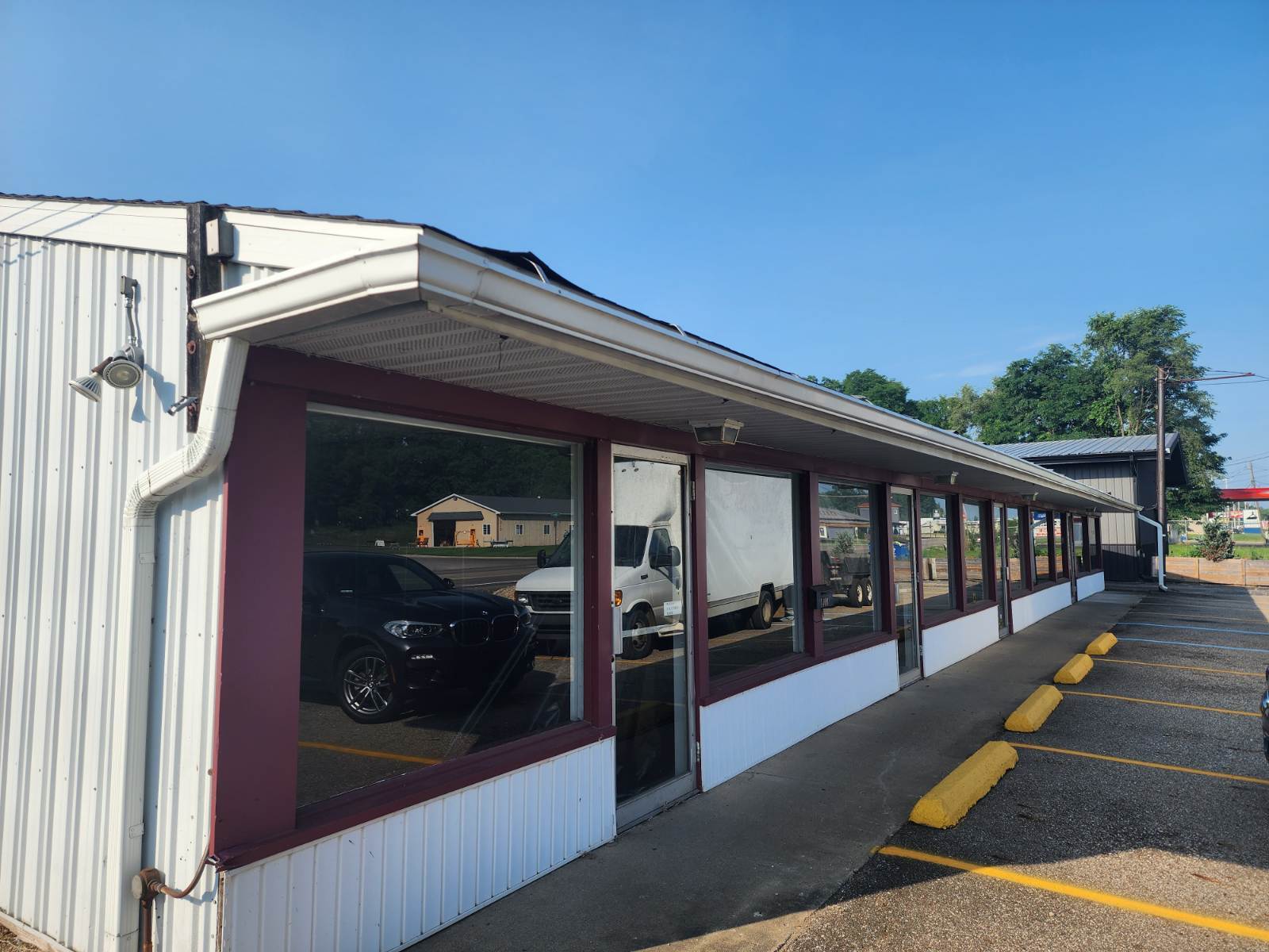 1400 Columbia Ave, Battle Creek, MI for sale Building Photo- Image 1 of 1