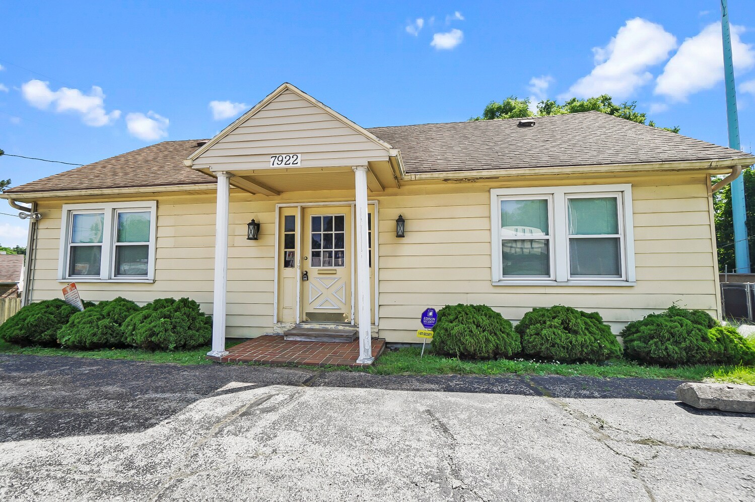 7922 N Main St, Dayton, OH for sale Primary Photo- Image 1 of 1