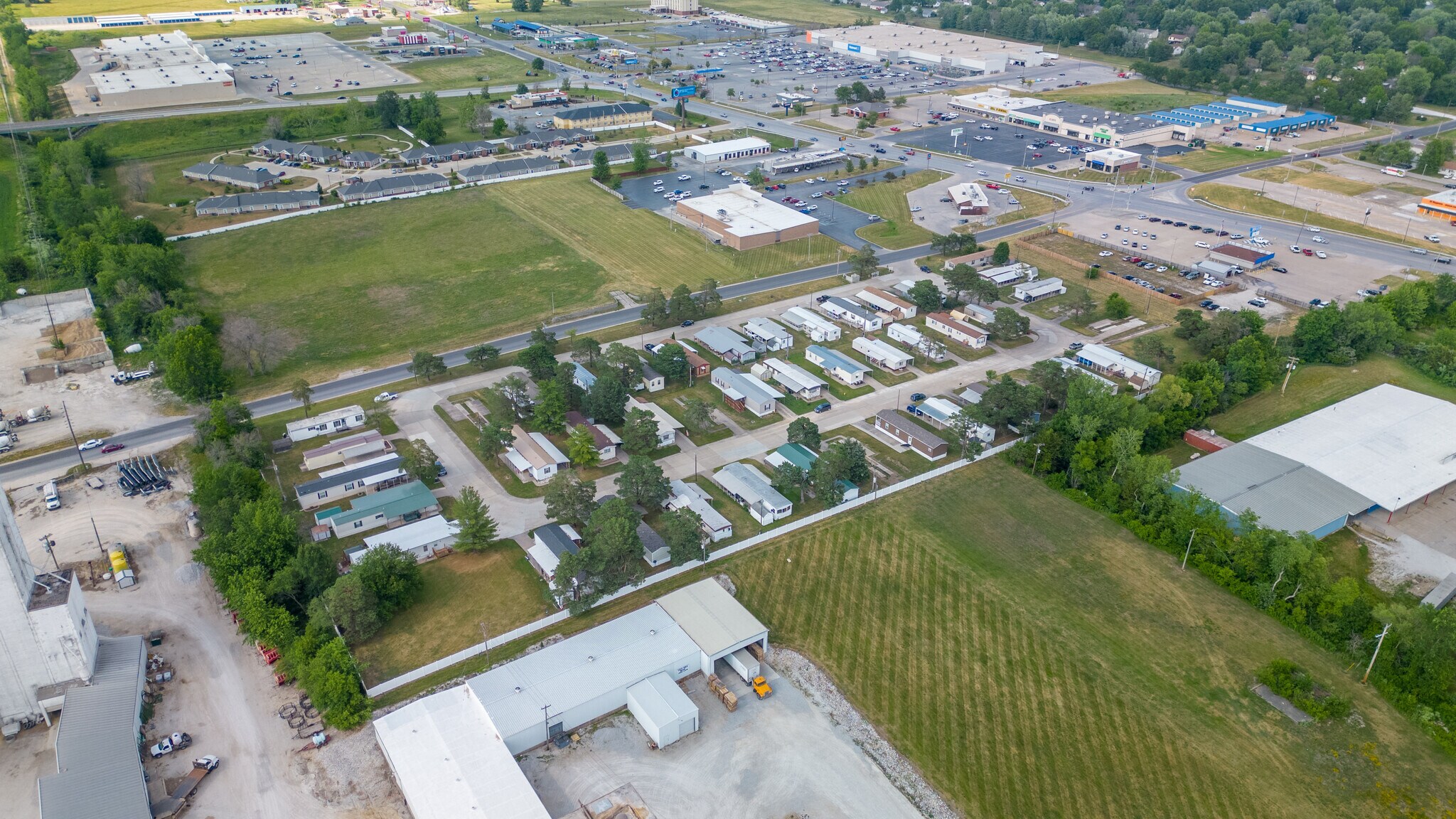 2015 N Baltimore St, Kirksville, MO 63501 America's CARMART