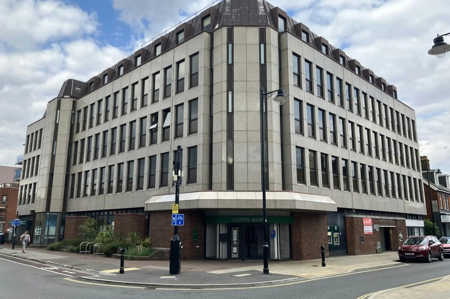 6-10 Leigh Rd, Eastleigh for lease Building Photo- Image 1 of 3