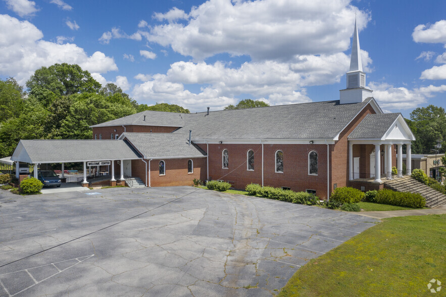 3405 S Cobb Dr SE, Smyrna, GA for sale - Building Photo - Image 3 of 5